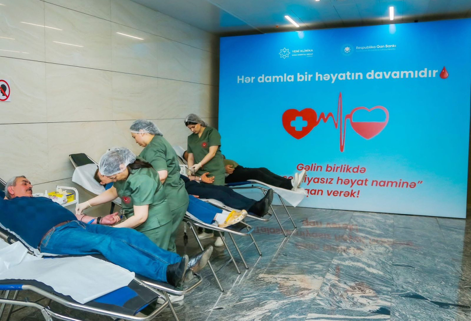 Yeni Klinikanın tibb və qeyri-tibb heyəti qan verib