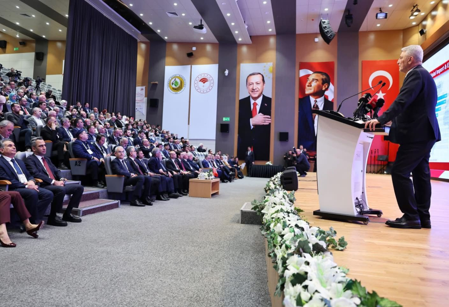 Azərbaycanın halal akkreditasiya təcrübəsi beynəlxalq konfransda təqdim edilib