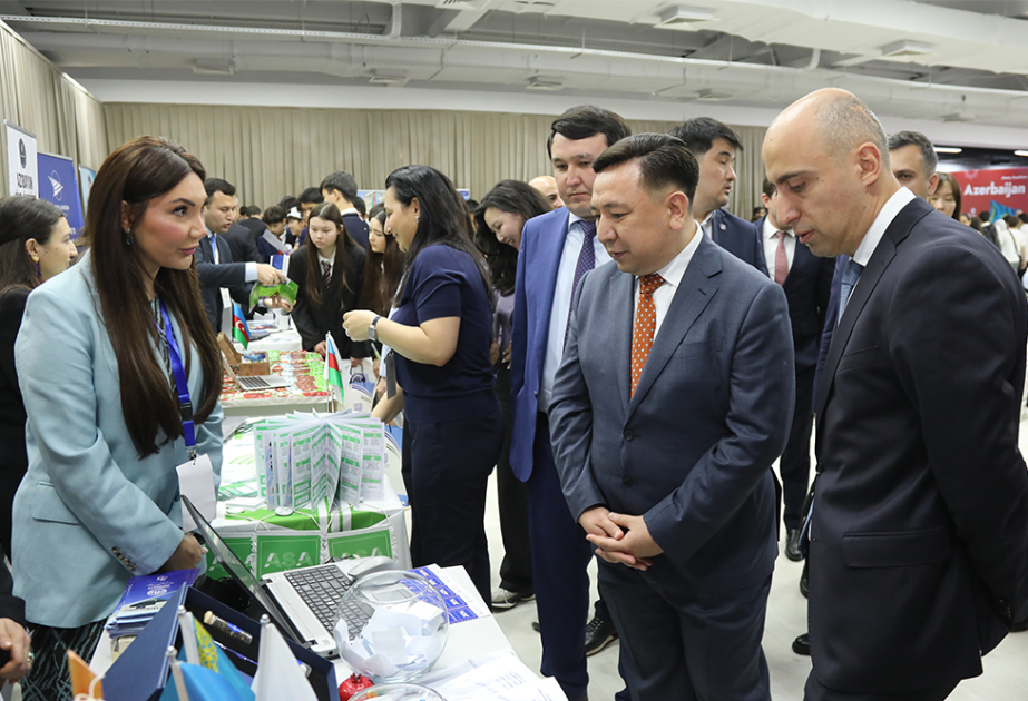 Azərbaycan Universiteti Qazaxıstanda keçirilən sərgidə geniş əməkdaşlıq imkanları təqdim edir