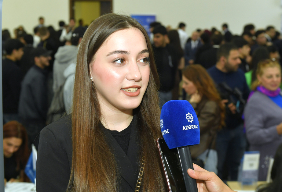 Tələbə: İxtisasımıza uyğun vakansiyalarla tanış ola bilirik