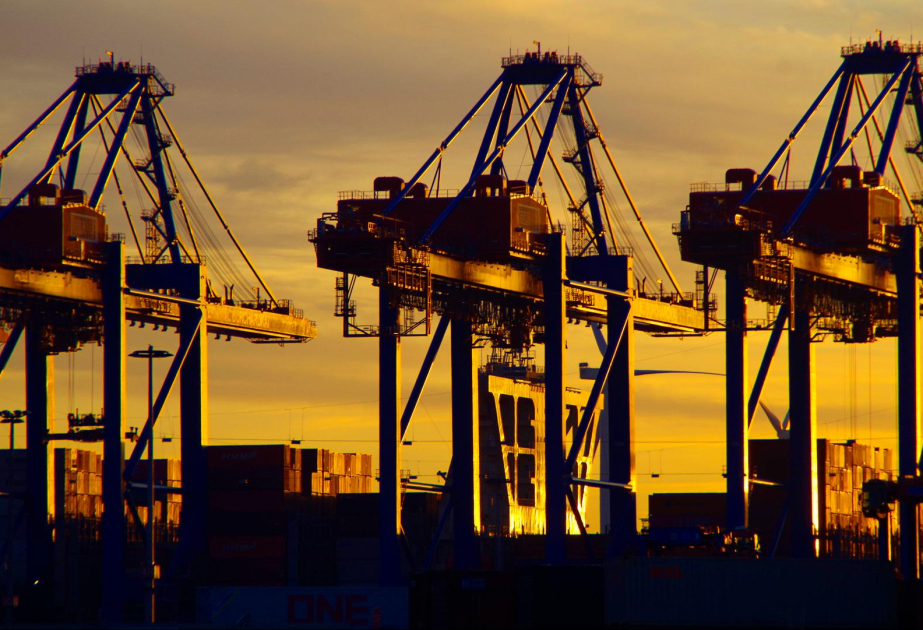 Wirtschaft: Deutsche Exporte im Februar gestiegen