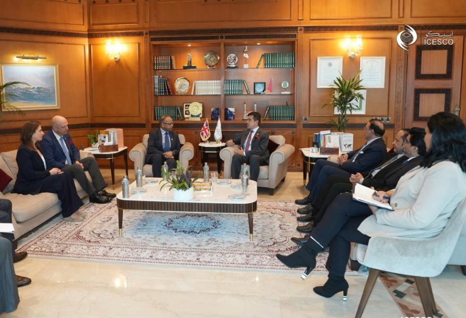 Accord de coopération entre l’ICESCO et le département de la presse et d’évaluation à l’université de Cambridge pour développer les systèmes éducatifs dans les pays du monde islamique