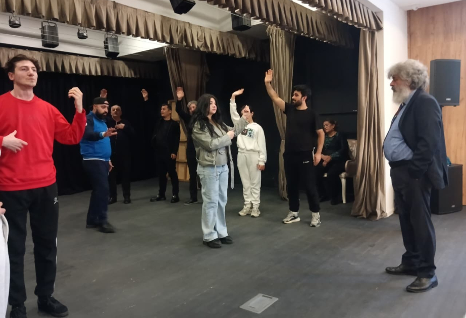 İrəvan Teatrında “Stalin – İzm” tamaşasının məşqləri davam edir