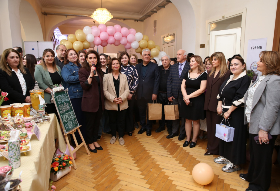 ADPU-da xeyriyyə yarmarkası: Bir masa – min ümid