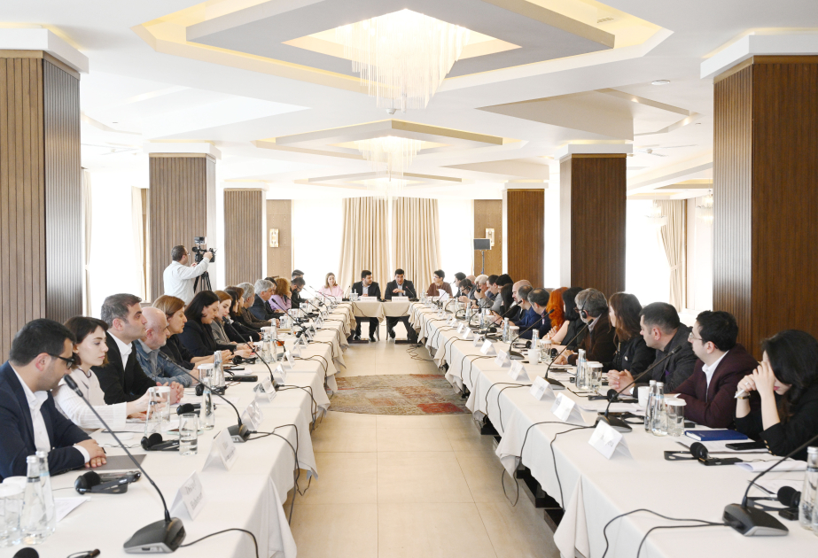Initiative „Friedensbrücke“: Runder Tisch mit Vertretern der Zivilgesellschaft aus Aserbaidschan und Armenien