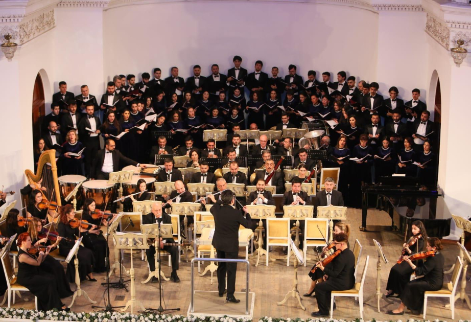 Filarmoniyada milli opera inciləri səslənib