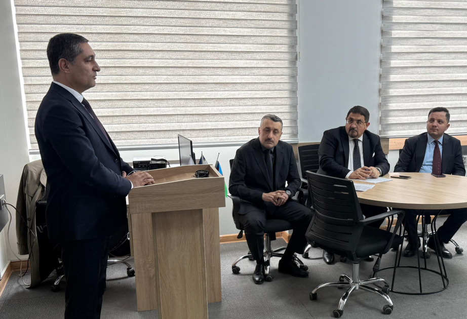 В БГУ презентована книга доцента Фархада Гусейнова