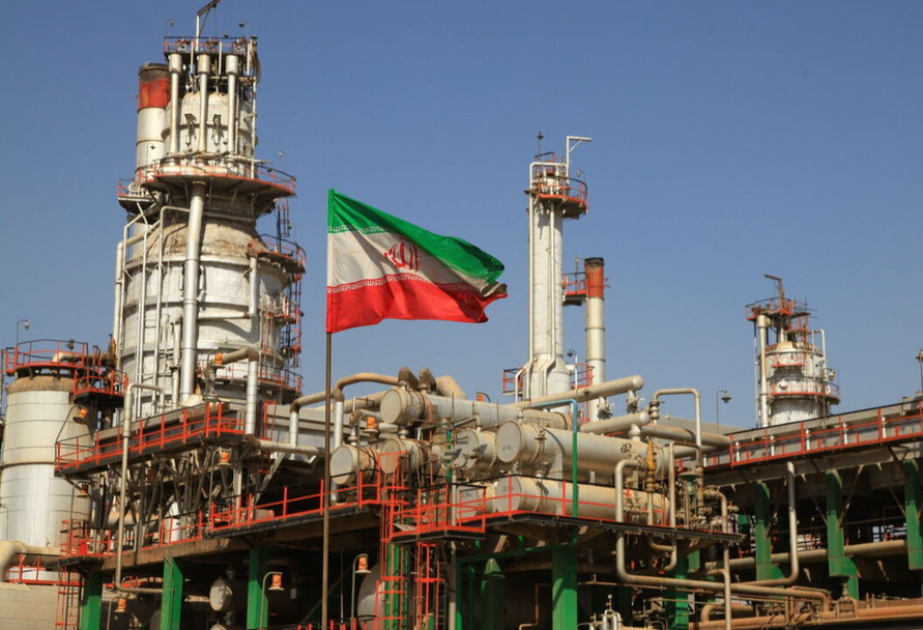 США пригрозили покупателям иранской нефти