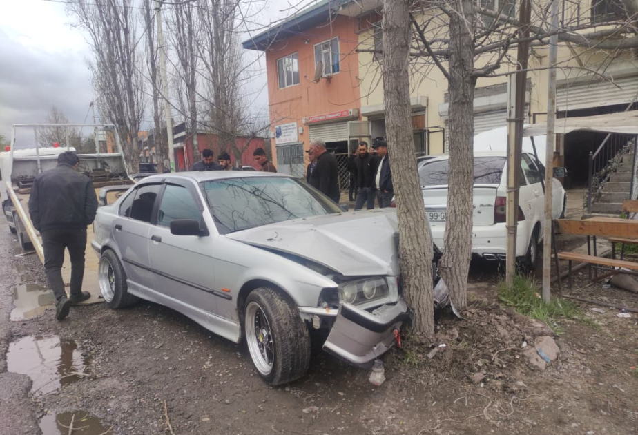 Xaçmaz-Quba yolunda üç avtomobil toqquşub