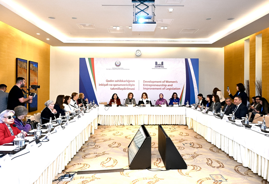 Bakú acoge una conferencia internacional sobre el fortalecimiento del papel de las mujeres en la región de la CICA