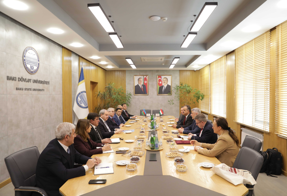 Firmado un memorando entre la Universidad Estatal de Bakú y la Universidad de Tecnología y Economía de Budapest