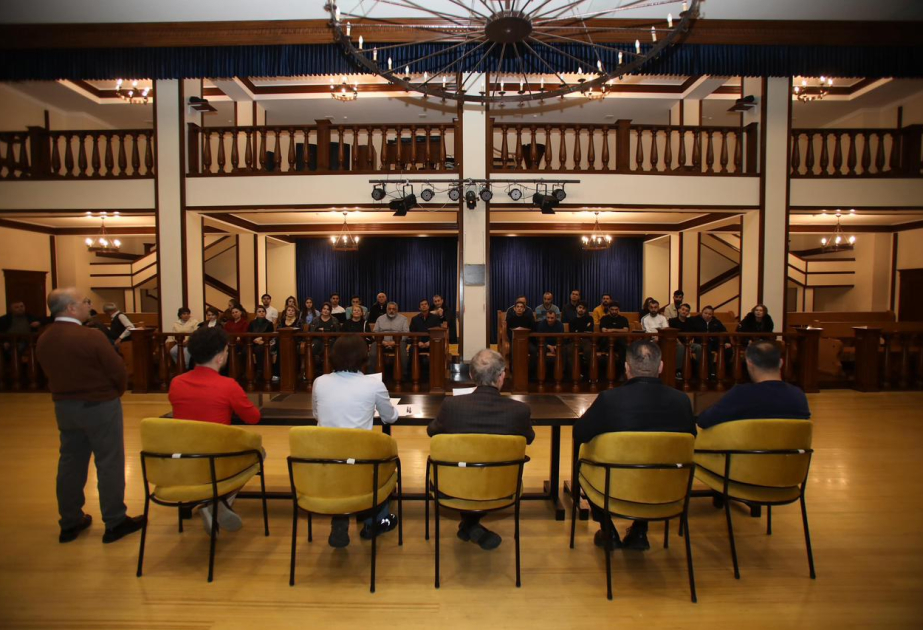 Gəncə Teatrında “Gülüstan” tamaşasının məşqlərinə başlanılıb
