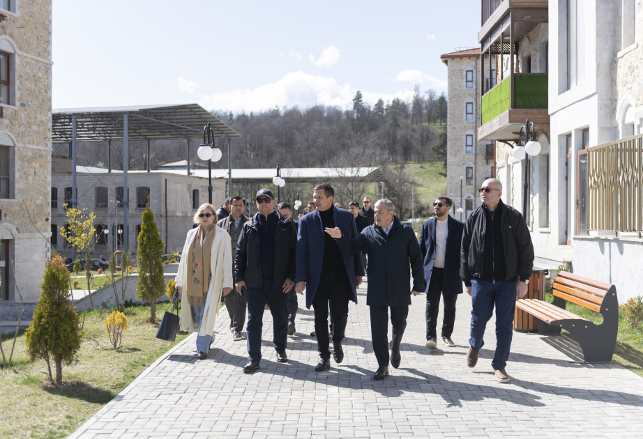 Latviya nümayəndə heyəti Şuşa və Xankəndidə aparılan yenidənqurma işləri ilə tanış olublar