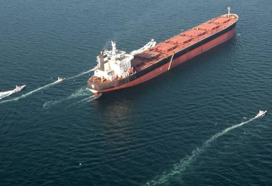 “Reuters”: ABŞ-nin blokadasına rəğmən Hörmüz boğazından keçən supertankerlər Körfəzə daxil olub