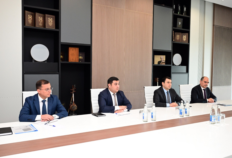 Mədəniyyət naziri Ağdamda vətəndaşların müraciətlərini dinləyib