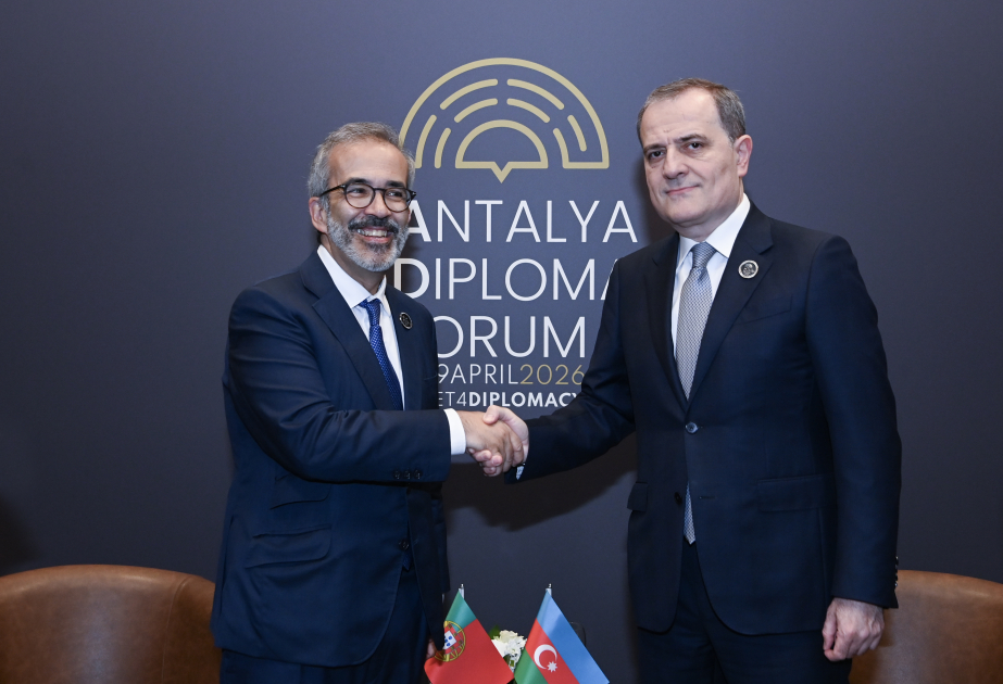 Portuguese Minister briefed on Azerbaijan’s peace agenda