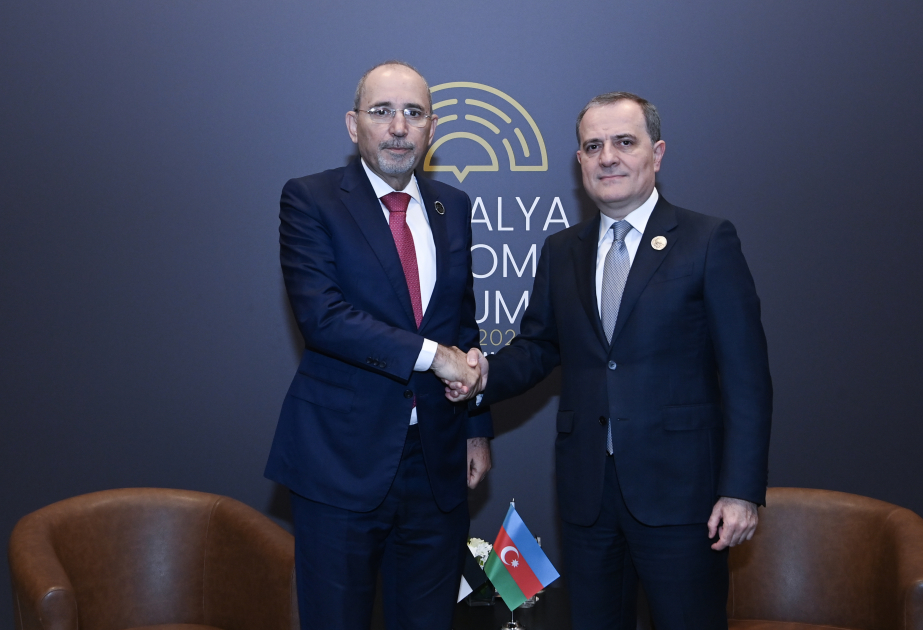 Azerbaiyán e Jordania intensifican los esfuerzos para ampliar aún más la cooperación
