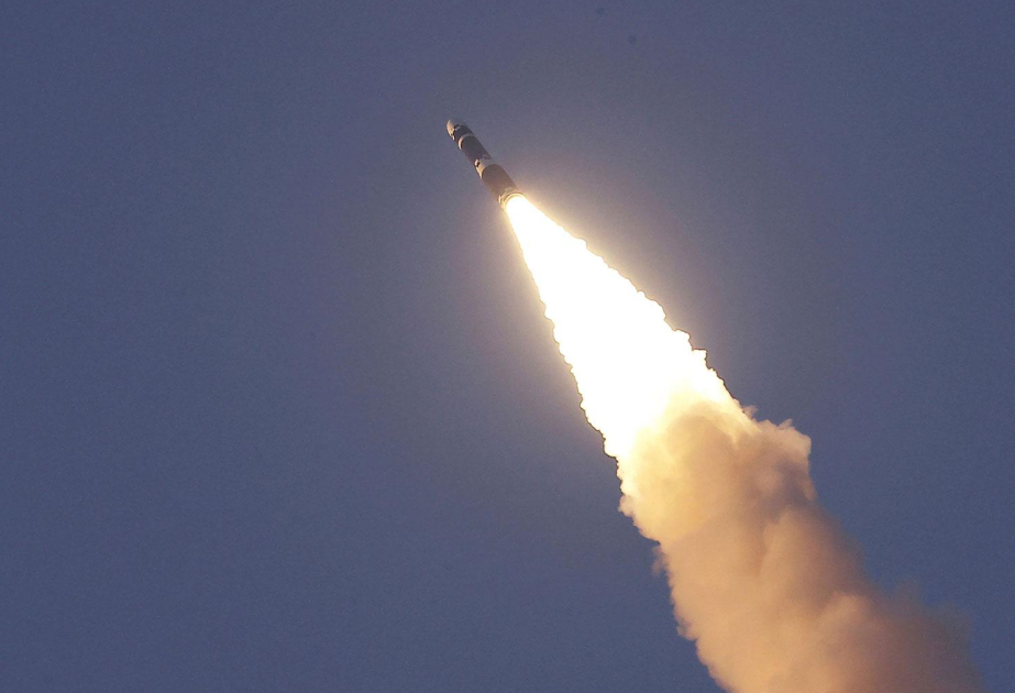 Le Corée du Nord teste un missile balistique à sous-munitions