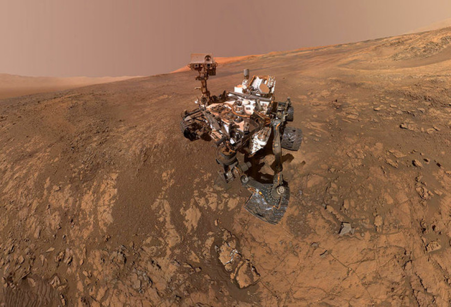 NASA's Curiosity rover finds building blocks of life on Mars. Scientists aren't sure how they got there