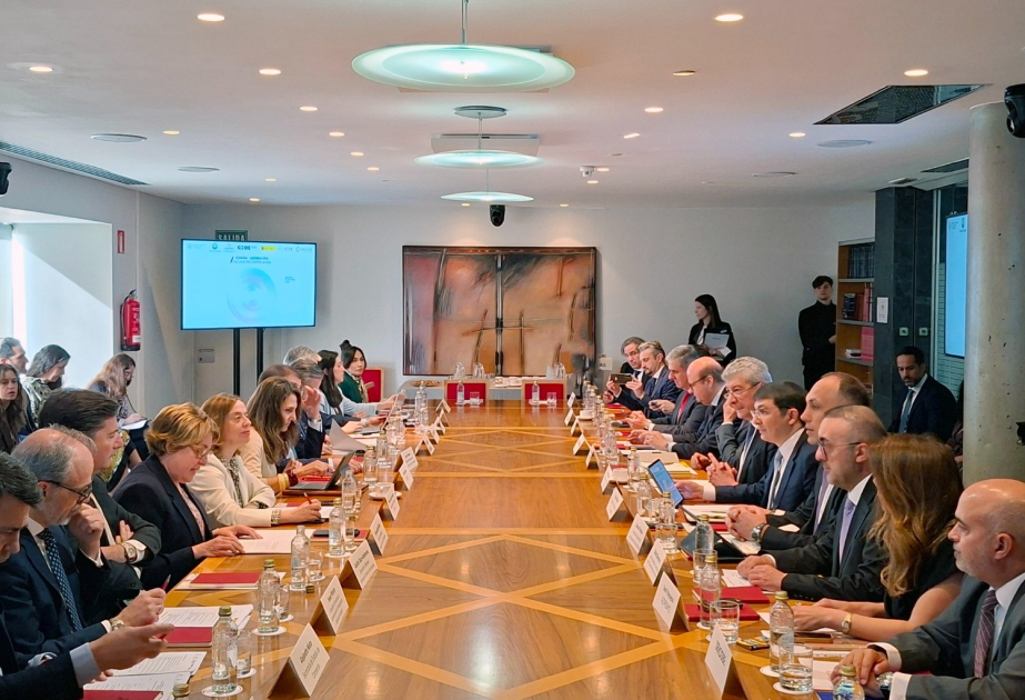 Se amplía la asociación económica de Azerbaiyán con España