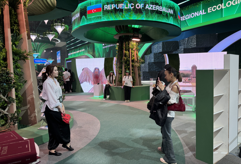 Azerbaiyán presenta su pabellón en “RES 2026 EXPO” en Astaná