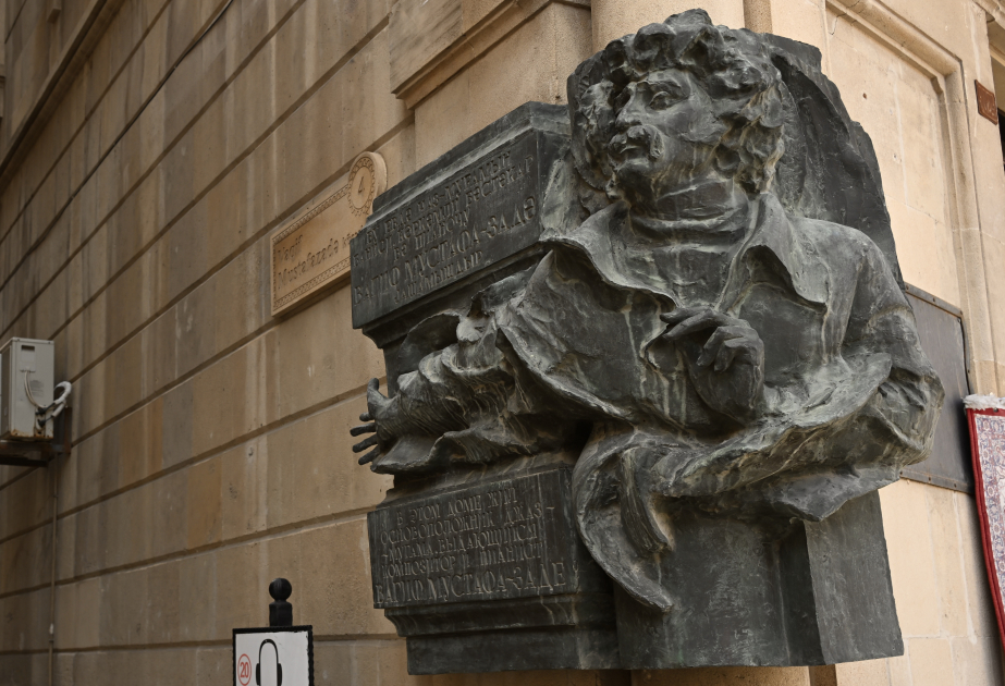 House-Museum of Vagif Mustafazade: A Cradle of Jazz-Mugham VIDEO