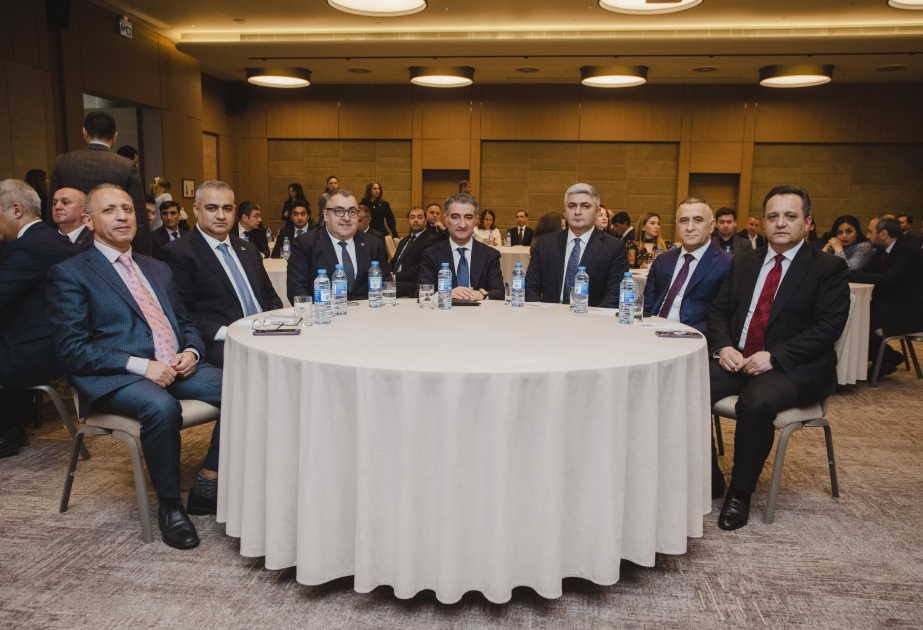 ®  Milli Biznesin İnkişafı Forumunun XV xüsusi sessiyası antiinhisar və istehlak bazarının inkişaf perspektivlərinə həsr olunub