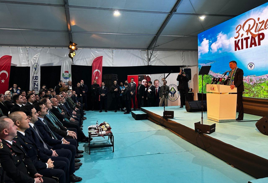 Azərbaycan Türkiyədə kitab sərgisində stendlə təmsil olunub