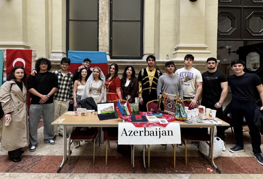 Se presenta un rincón de Azerbaiyán en la Universidad Corvinus de Budapest