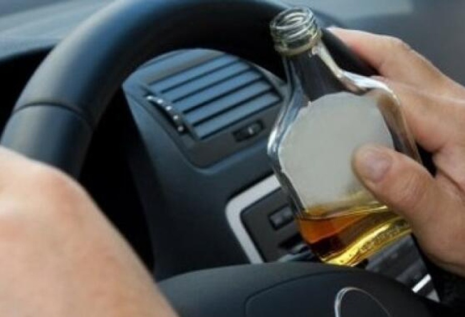 Şərurda avtomobilini yandıran sərxoş sürücü saxlanılıb