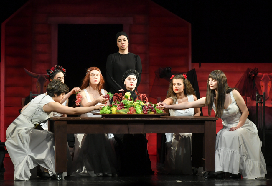 Премьера спектакля «Дом Бернарды Альбы» в Баку