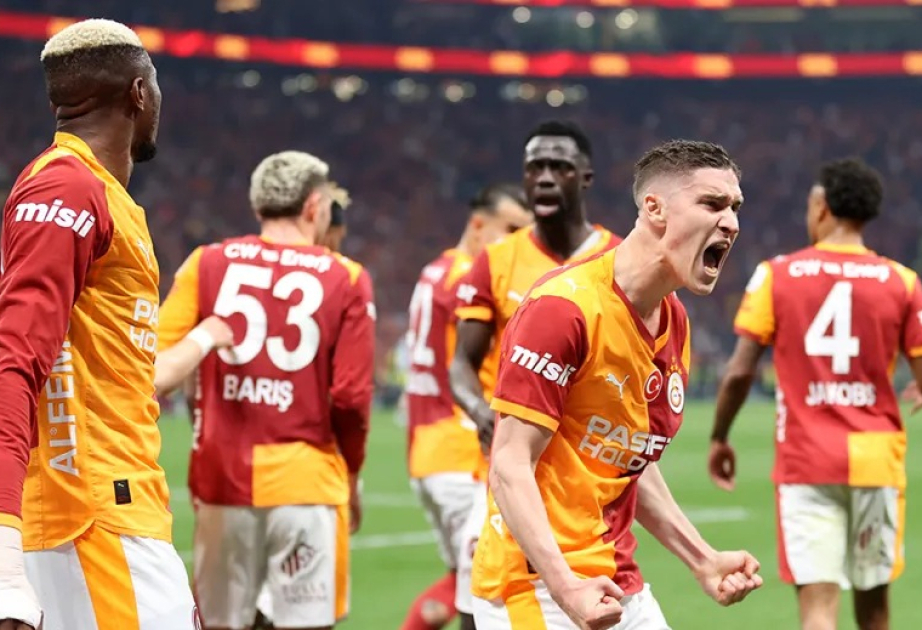 “Qalatasaray” derbidə “Fənərbağça”ya böyük hesabla qalib gəlib