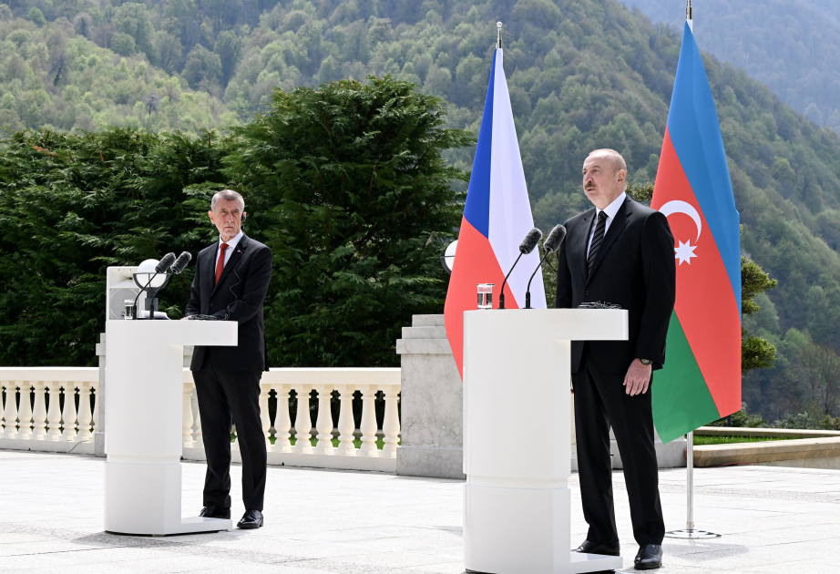 Präsident Ilham Aliyev: Wir haben einen sehr aktiven politischen Dialog mit der Tschechischen Republik