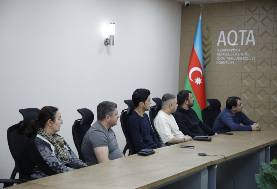 Qida ilə təmasda olan mütəxəssislərə gigiyena tələbləri barədə məlumat verilib