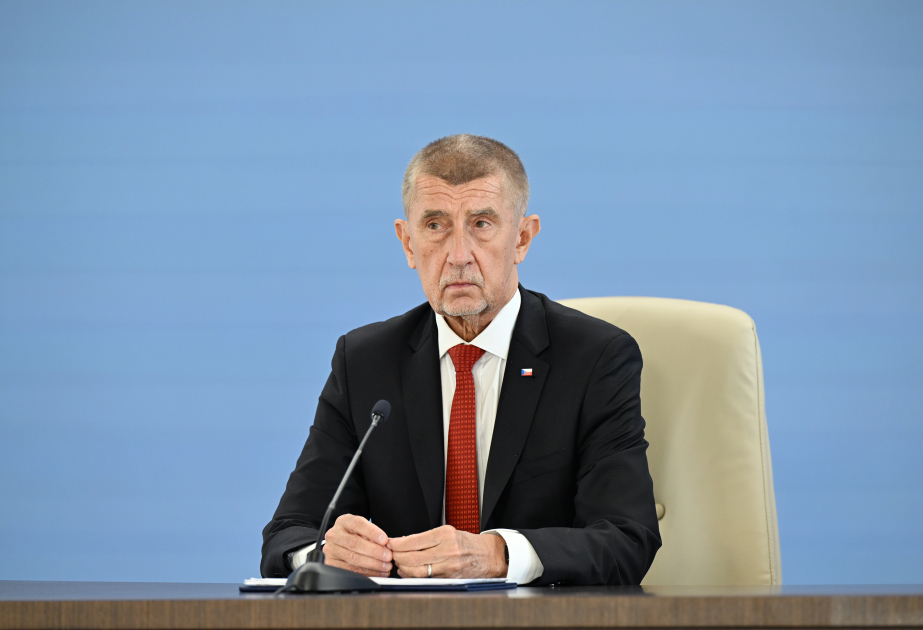 Премьер-министр Чехии: Сегодняшний форум продвинет и интенсифицирует наше сотрудничество