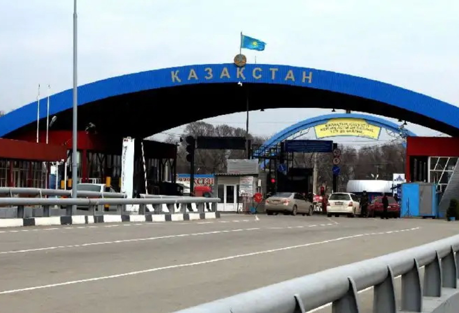 Время прохождения границы в Казахстане сократится с 4 часов до 30 минут
