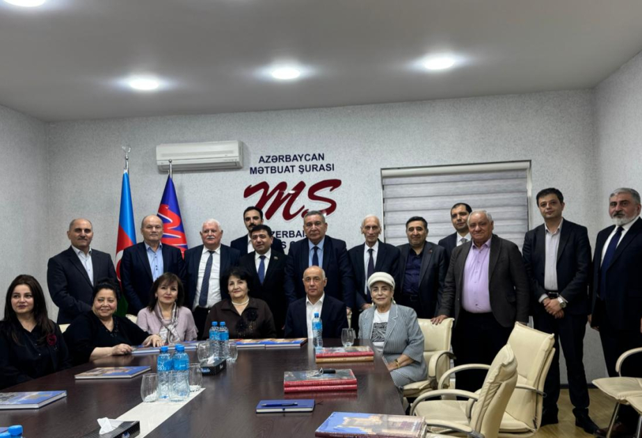 Mühüm nəşrlər Dövlət mükafatı üçün təqdimat mərhələsində