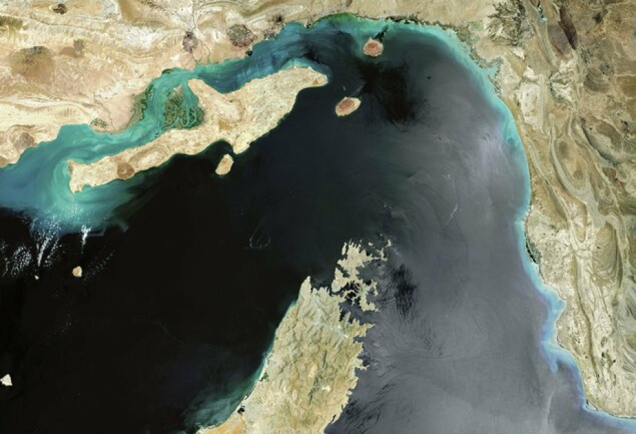 Japan-owned oil tanker passes thorough Strait of Hormuz
