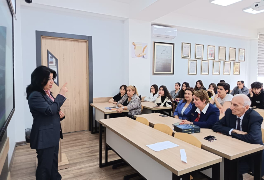 ندوة بجامعة باكو الحكومية حول تجليات الفلسفة في الإعلام