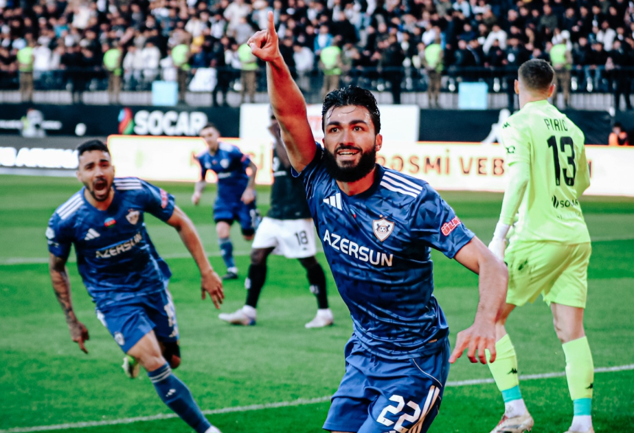 Bu gün təxirə salınmış oyunda "Neftçi" "Qarabağ"ı qəbul edir