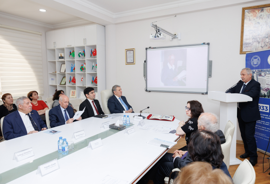 Üzeyir Hacıbəyli irsinə elmi baxış: Ədəbiyyat İnstitutunda sessiya