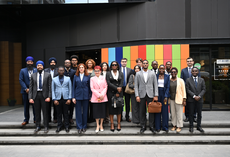 Participants of International Youth Forum visit DOST Center No. 1 in Baku