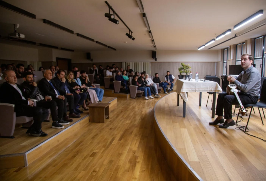 Ankarada Azərbaycan tarı və aşıq sənəti ilə bağlı seminar təşkil edilib