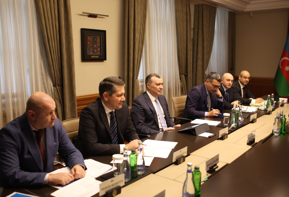 Azerbaijani Finance Minister meets with EBRD official