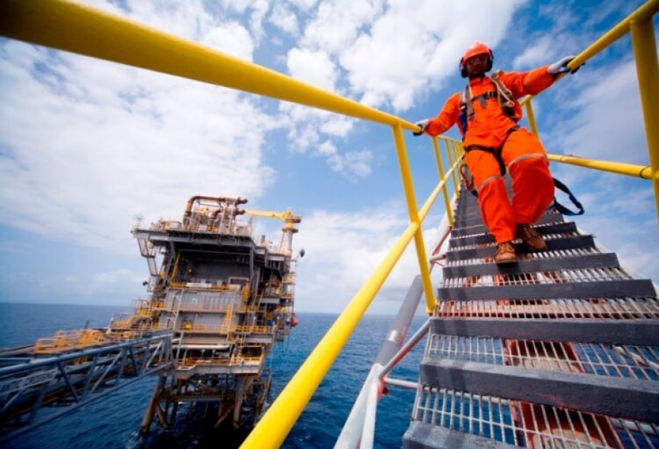 2,322 Azerbaijani nationals work for bp