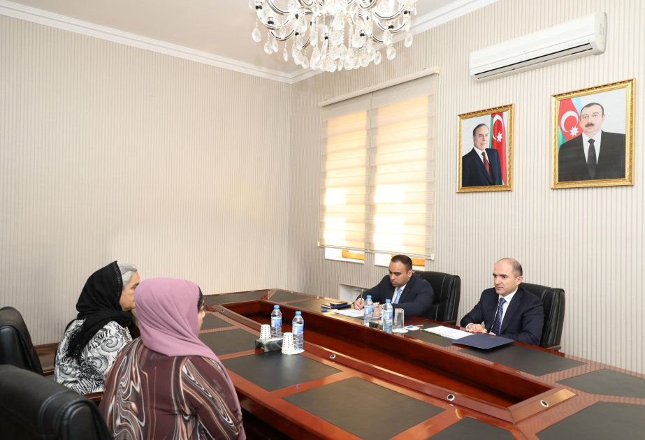 Ağcabədi rayonunda vətəndaşların müraciətləri dinlənilib
