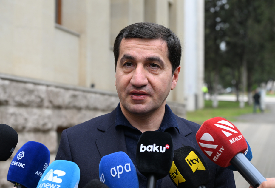 Hajiyev weist rechtliche Bindung von EU-Parlamentsdokument zurück