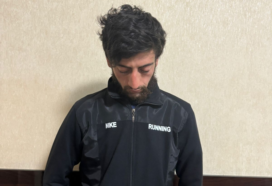 Dövlət Bayrağına hörmətsizlik edən şəxs polis tərəfindən saxlanılıb