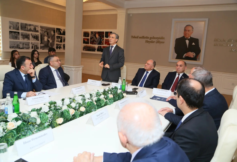 Heydər Əliyev və Azərbaycanın müdafiə sənayesi - konfrans