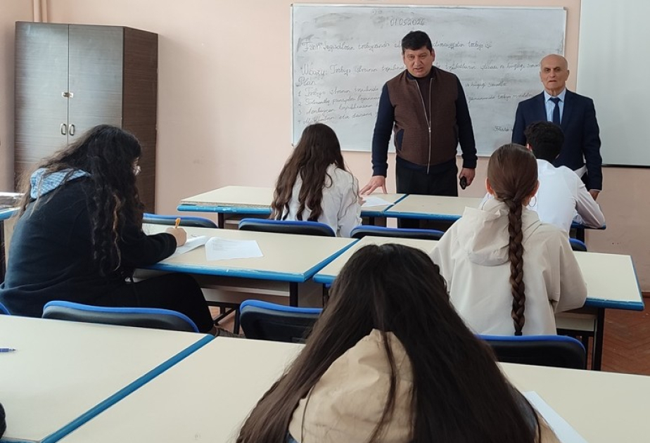 GDU-da keçirilən olimpiadada 300-ə yaxın məktəbli biliyini sınayıb